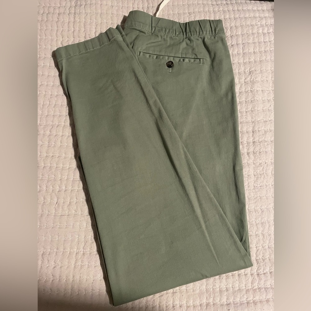 Bonobos the off duty “jogger” L Long